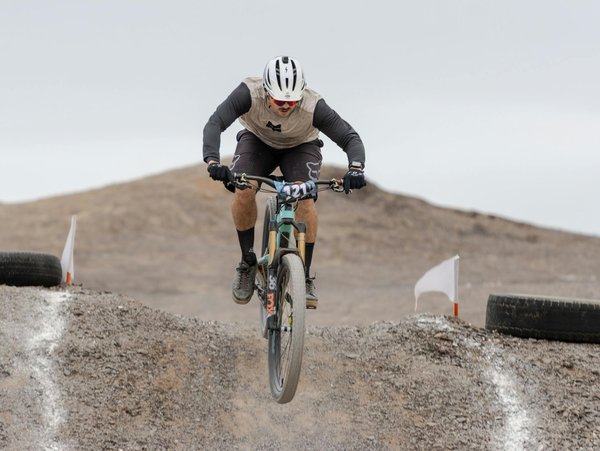 Comment les ex-athlètes façonnent-ils leur nouvelle vie après le retrait de la compétition sportive ?